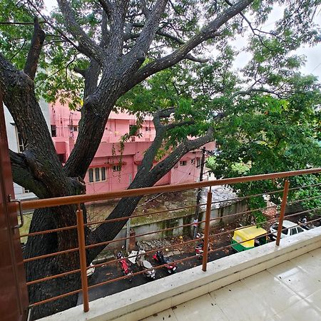 Sampada Homestay Bangalore Buitenkant foto