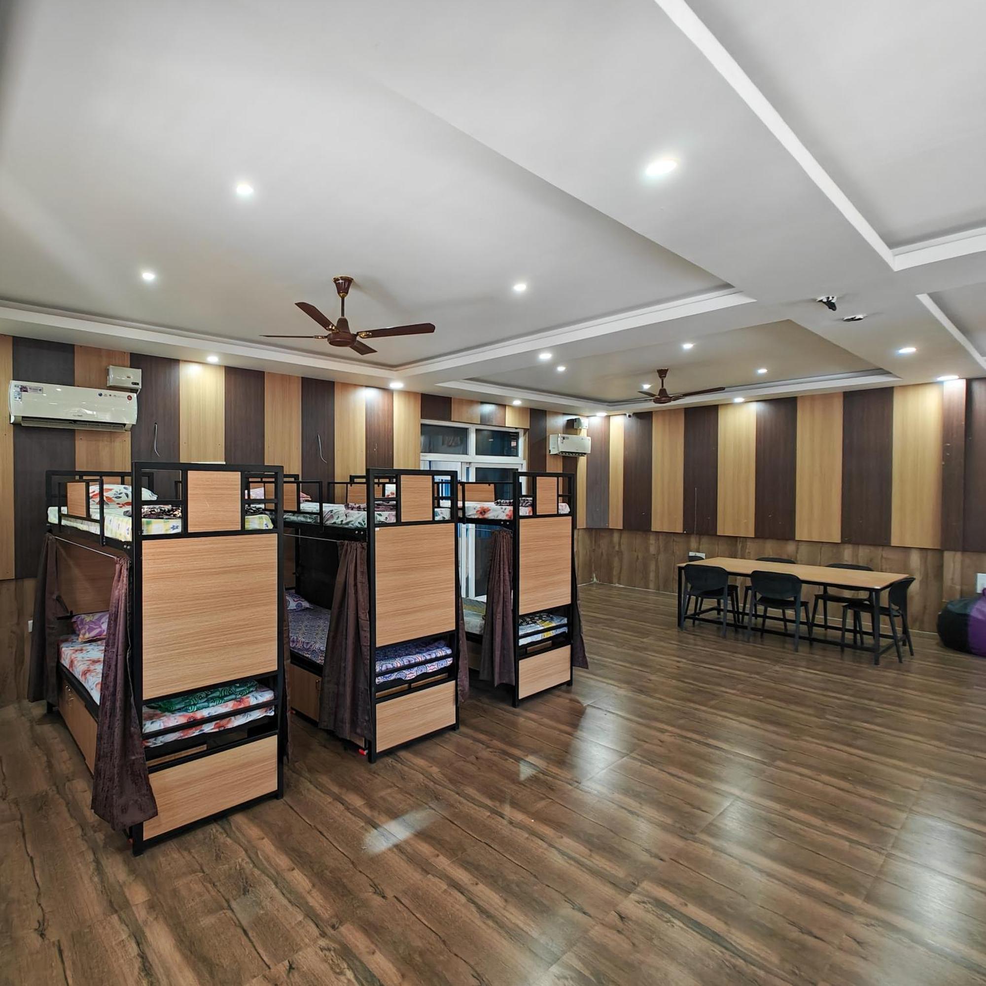 Sampada Homestay Bangalore Buitenkant foto