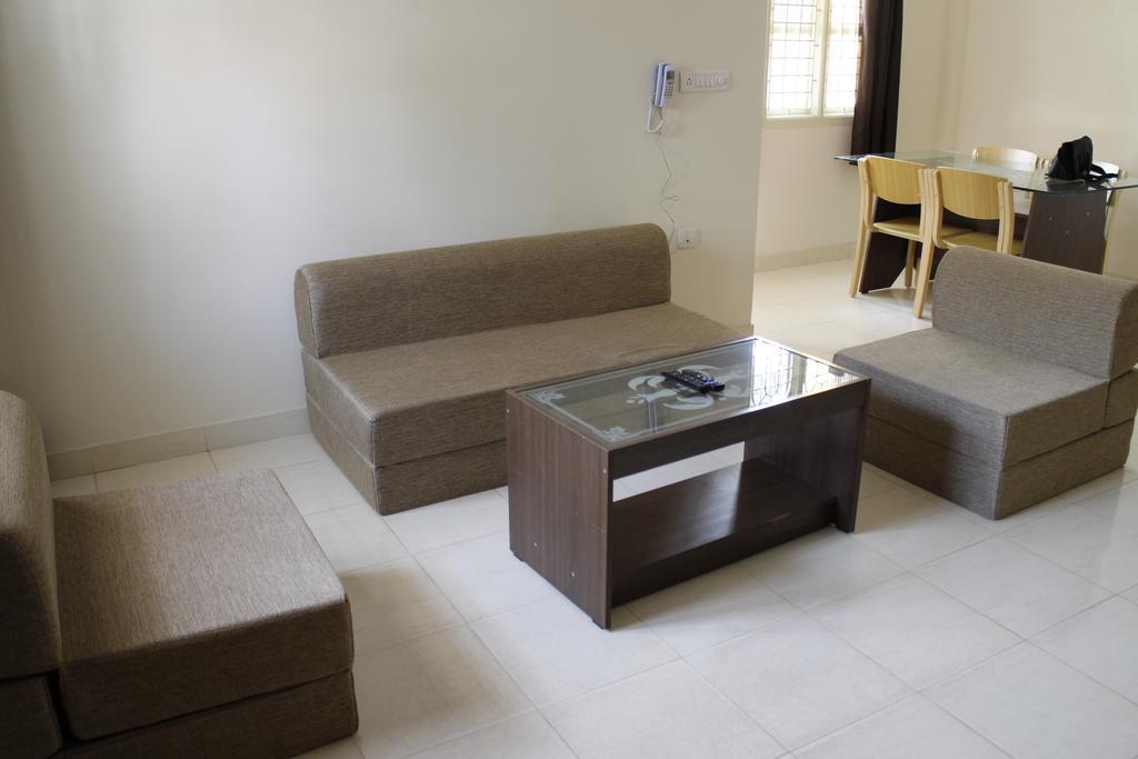 Sampada Homestay Bangalore Buitenkant foto