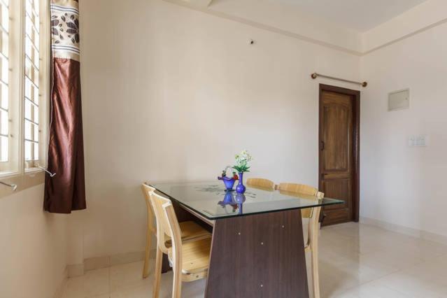 Sampada Homestay Bangalore Buitenkant foto